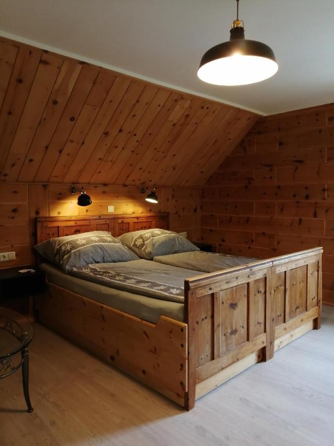 Landhaus Gritschacher Sankt Peter in Holz Exterior foto