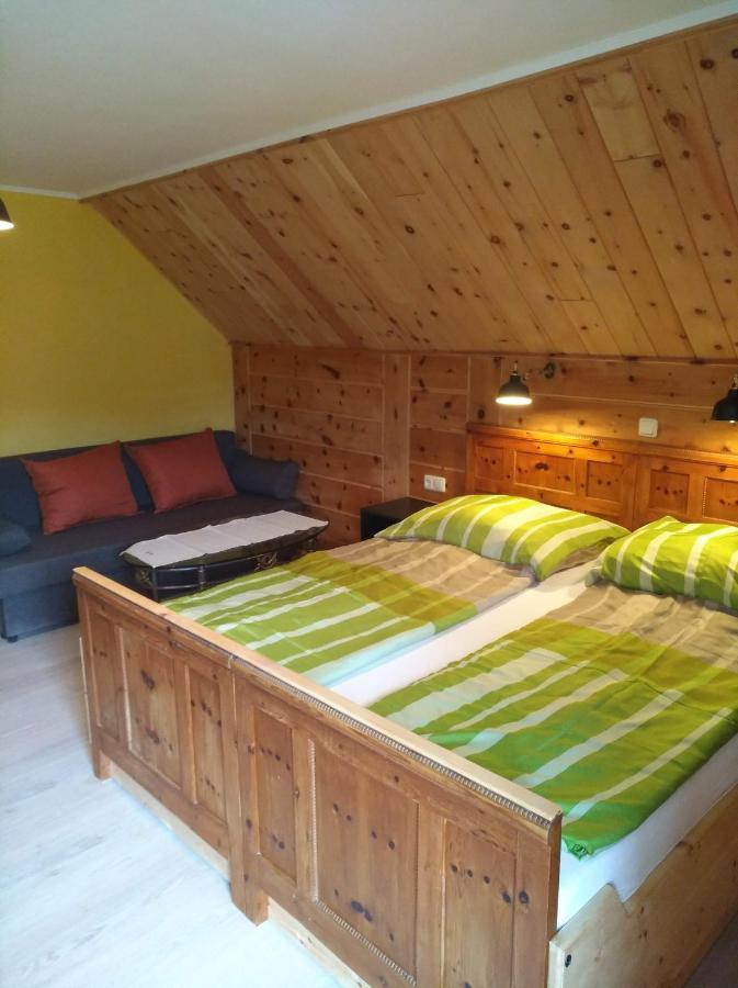 Landhaus Gritschacher Sankt Peter in Holz Exterior foto